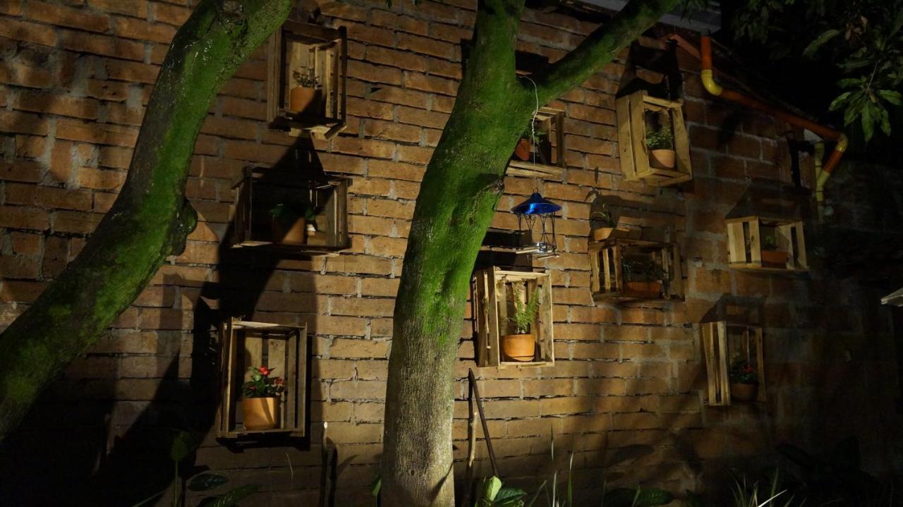 El Jardin De La 10 Hotel Medellin Exterior photo