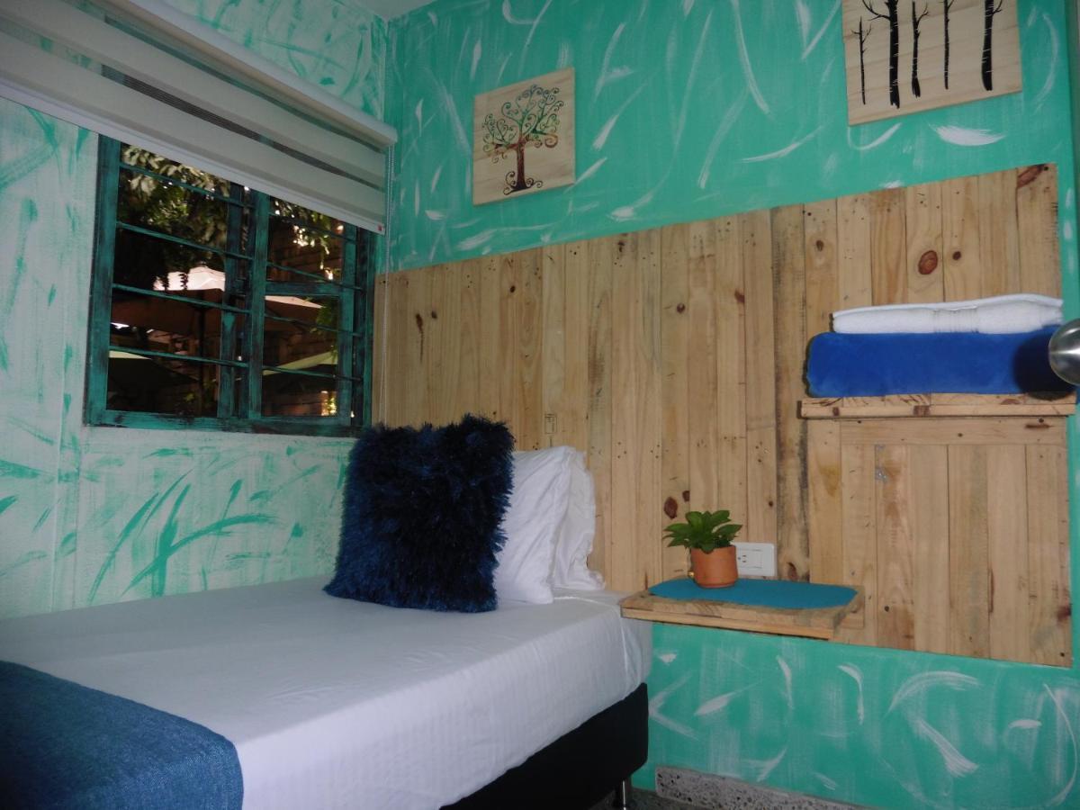 El Jardin De La 10 Hotel Medellin Exterior photo